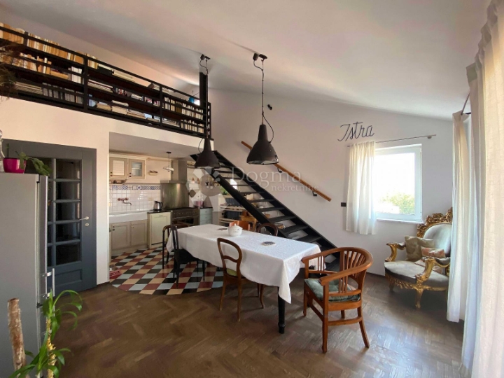 Sniženo!!! Dizajnerski stan na neponovljivoj lokaciji