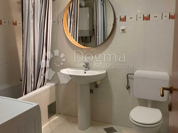 Sniženo!!! Dizajnerski stan na neponovljivoj lokaciji