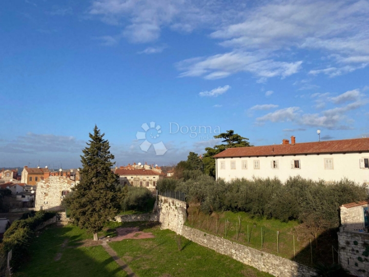 Sniženo!!! Dizajnerski stan na neponovljivoj lokaciji