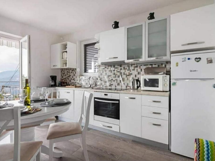 Iznajmljuje se moderan stan – 70 m2