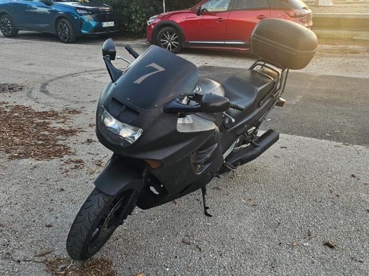 Honda CBR1000F, Old Timer pali-vozi