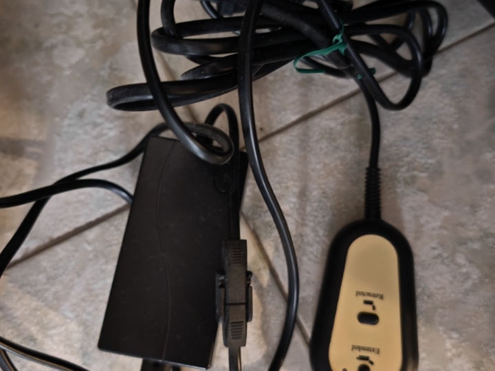 Kožna fotelja s relax funkcijom