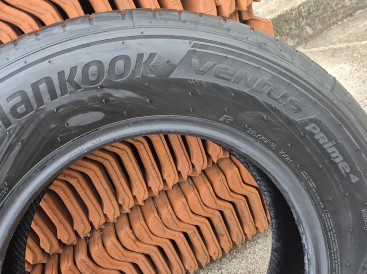 Hankook Ventus Prime 4 (215/70R16)