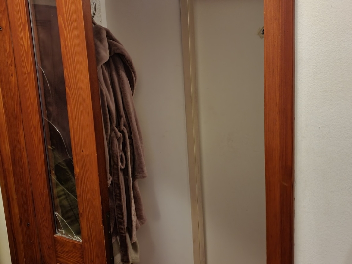 Prodajem dvosobni stan na Kozali