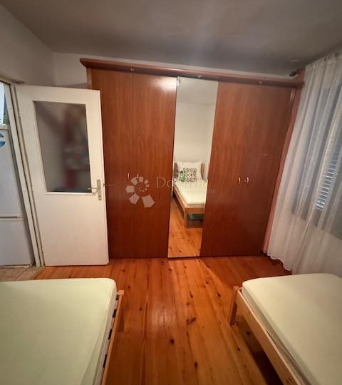 Šarmantni stan  na Drenovi s balkonom i pogledom na more