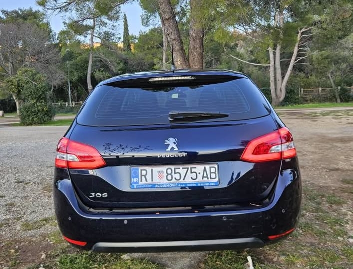 Peugeot 308 SW 1,5 BlueHDi automatik