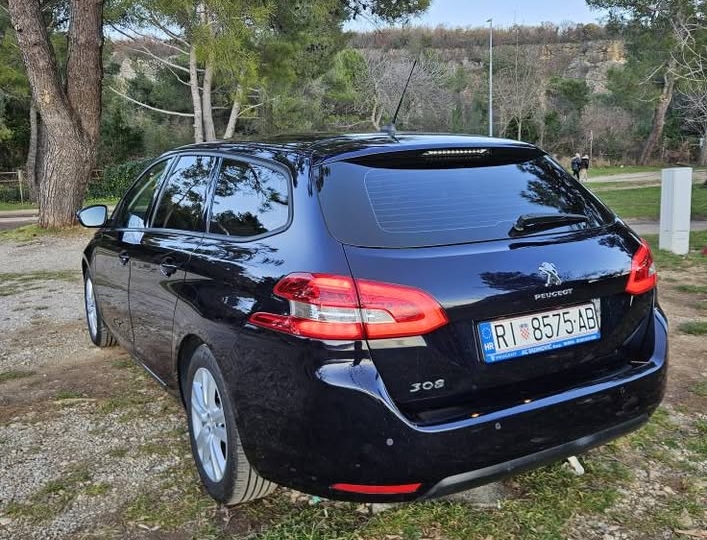Peugeot 308 SW 1,5 BlueHDi automatik