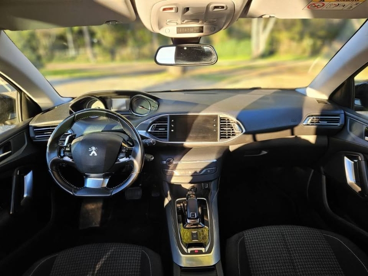 Peugeot 308 SW 1,5 BlueHDi automatik