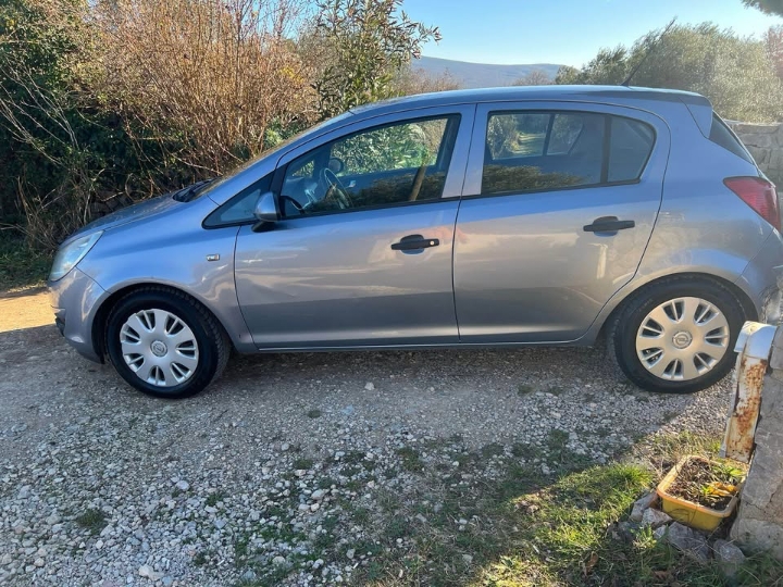 Opel Corsa 1.2 