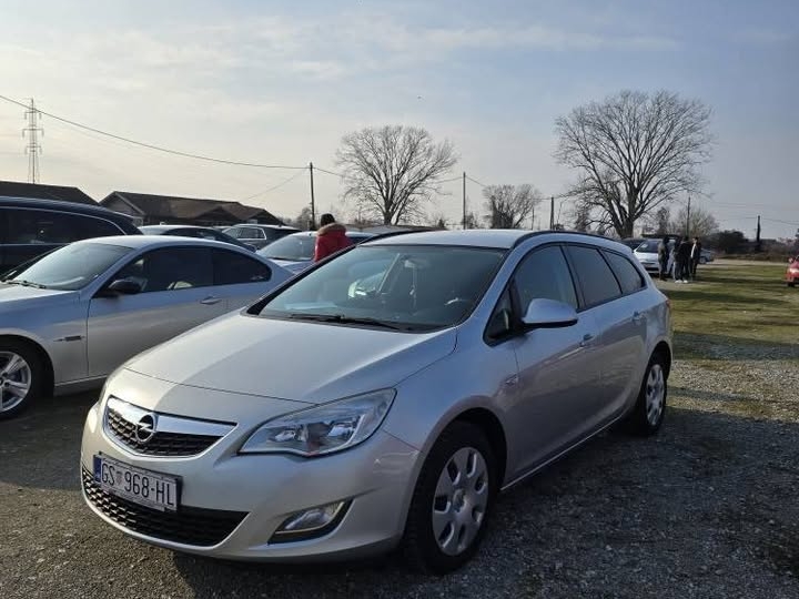Opel Astra J 1.7 cdti