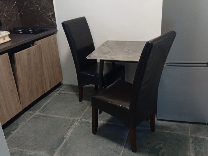 Najam garsonijere, Kostrena