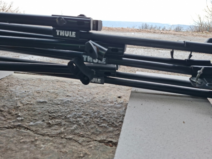 Krovni nosači za bicikle Thule