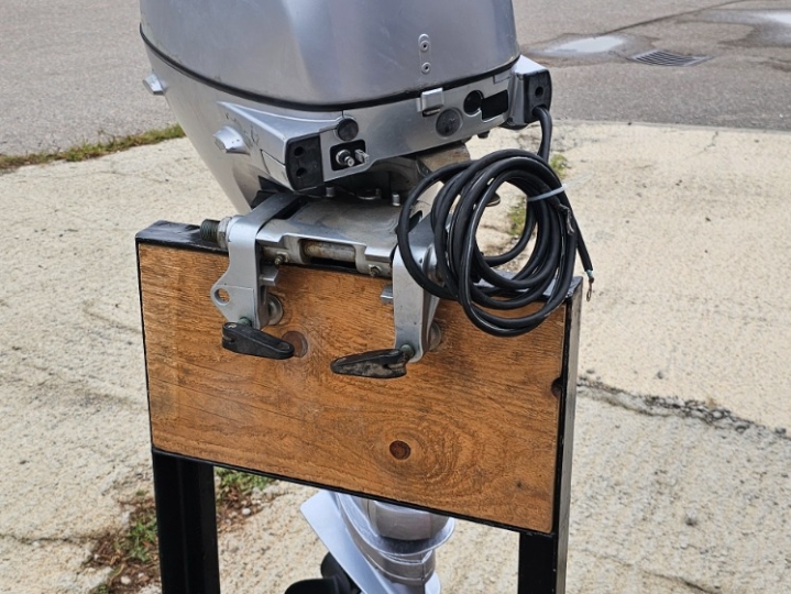 Izanbrodski motor Honda BF20