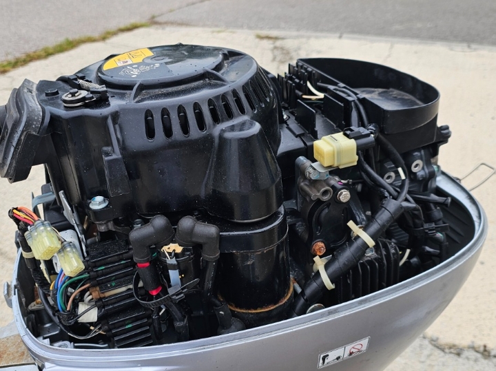 Izanbrodski motor Honda BF20