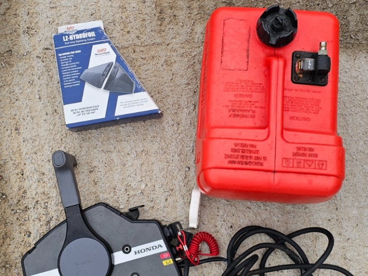 Izanbrodski motor Honda BF20