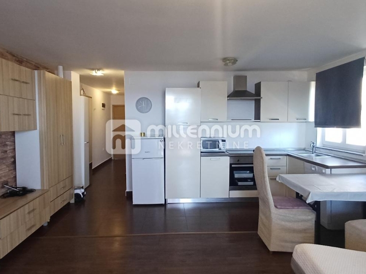 Crikvenica, 48m2, veliki balkon