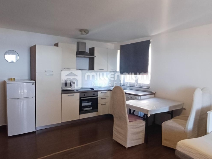 Crikvenica, 48m2, veliki balkon