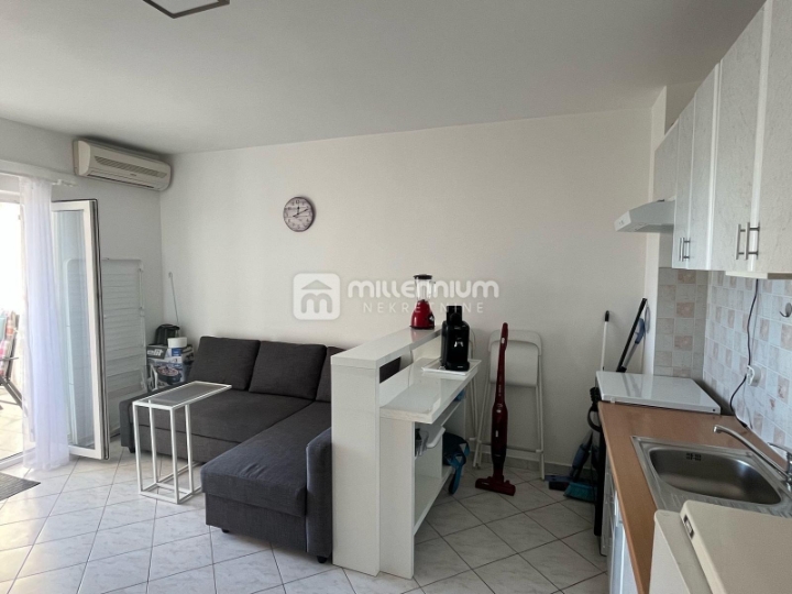 Dramalj, 33.79m2, garsonijera s lođom