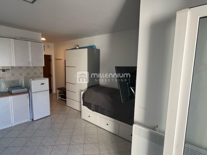 Dramalj, 33.79m2, garsonijera s lođom