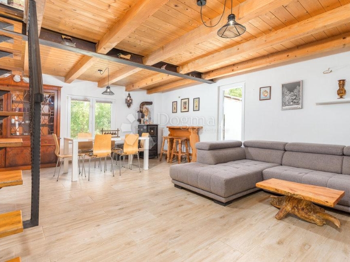 Hitno!!!! Prekrasna prizemnica na mirnoj lokaciji