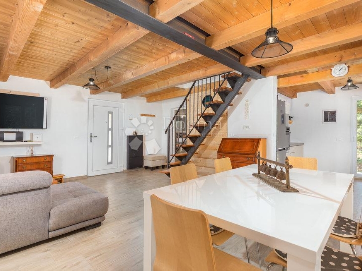 Hitno!!!! Prekrasna prizemnica na mirnoj lokaciji