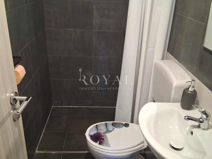 Iznajmljuje se stan - Grbci 