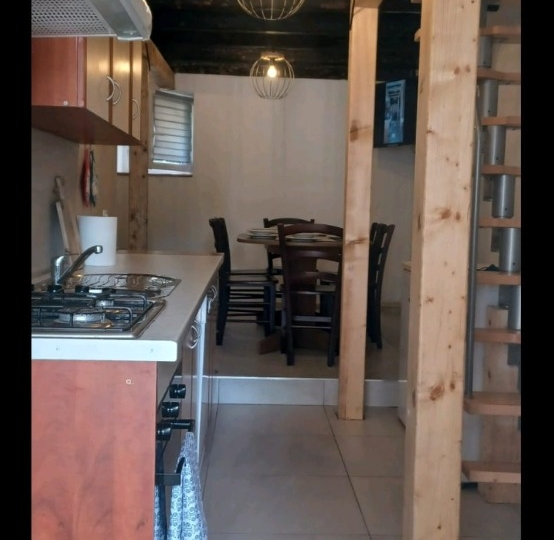 Prodajem kuću na Velom Ižu