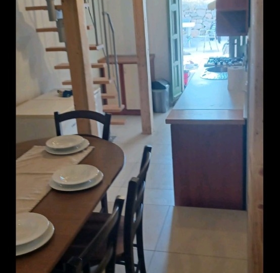 Prodajem kuću na Velom Ižu