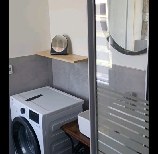 Prodajem kuću na Velom Ižu