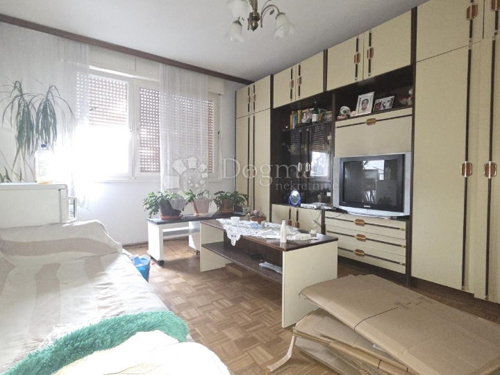 Obiteljski stan na odličnoj lokaciji, 2S+DB, 68 m2