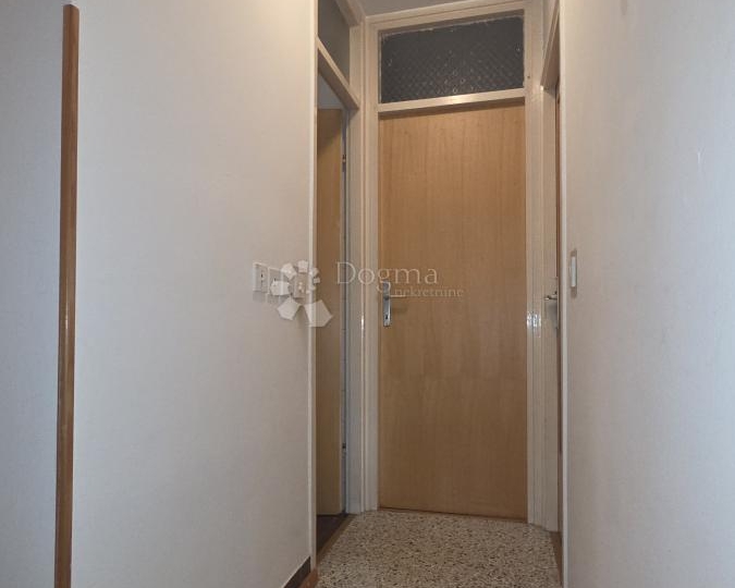 Obiteljski stan na odličnoj lokaciji, 2S+DB, 68 m2