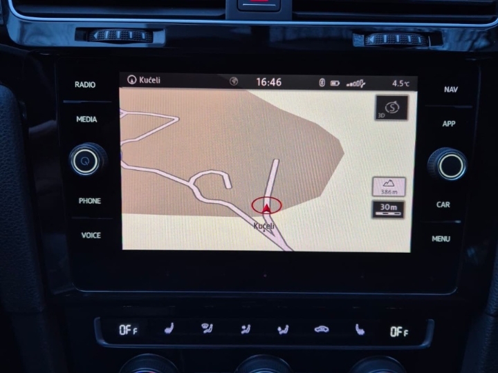 VW Golf 7.5, JOIN oprema, odličan