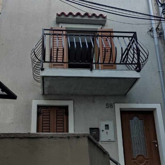 Kuća i stan za najam