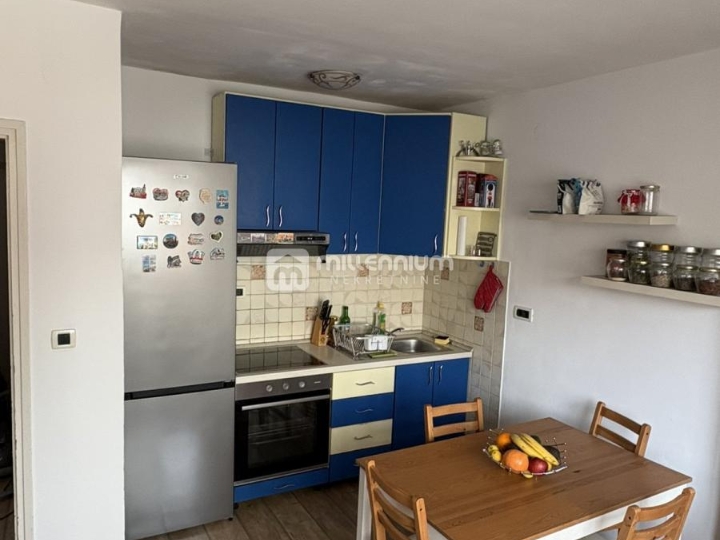 Podmurvice, 37.24m2, 1-sobni stan s balkonom i pogledom