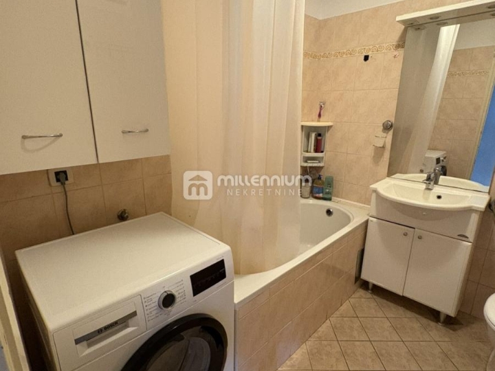 Podmurvice, 37.24m2, 1-sobni stan s balkonom i pogledom