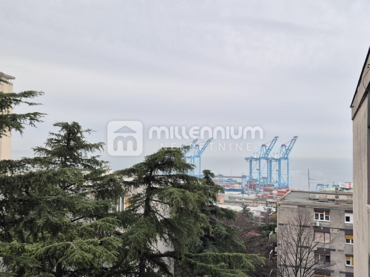 Podmurvice, 37.24m2, 1-sobni stan s balkonom i pogledom