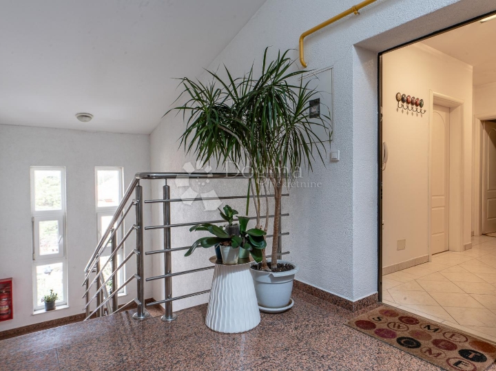 Donji Zamet, 1S+DB, parking