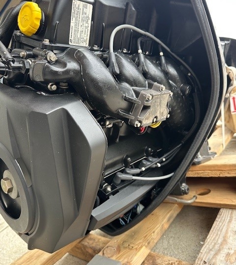 Mercury 115, 4-t, 2017. god.