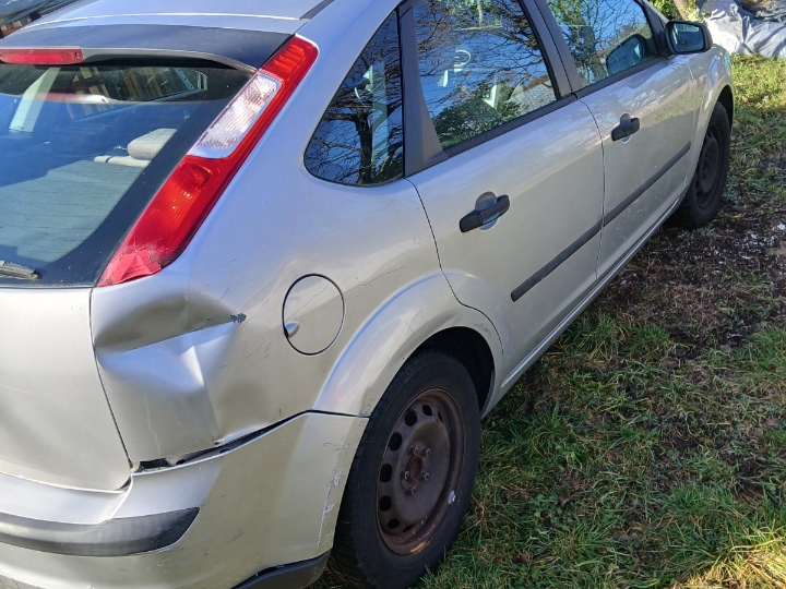 Ford Focus 1.4, 750 €