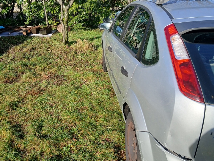 Ford Focus 1.4, 750 €