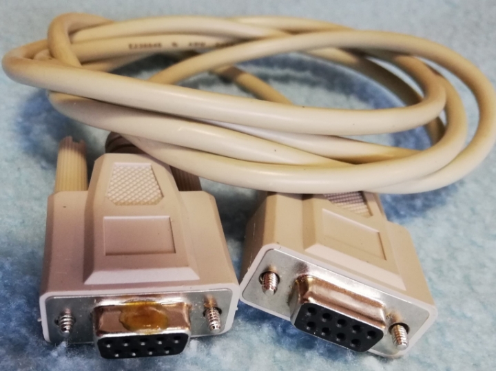 Kabel za serial port (null modem)