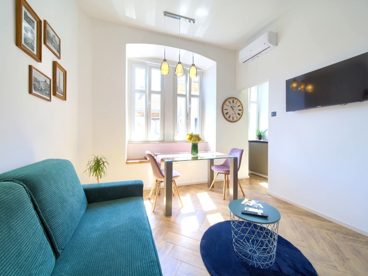 Uži centar, 1S+DB, odličan stan!