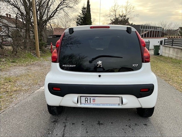 Peugeot 107