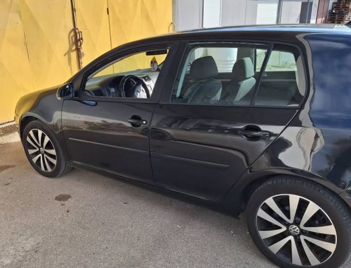 Volkswagen Golf 5 2.0 tdi