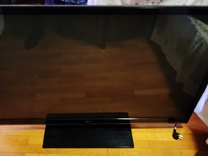 Prodajem LG TV