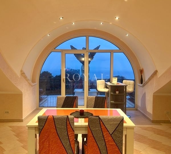 Najam dvoetažnog stana na Kozali