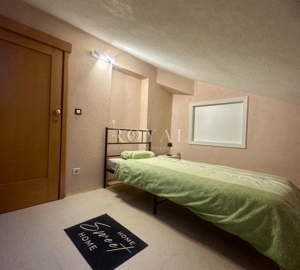 Najam dvoetažnog stana na Kozali