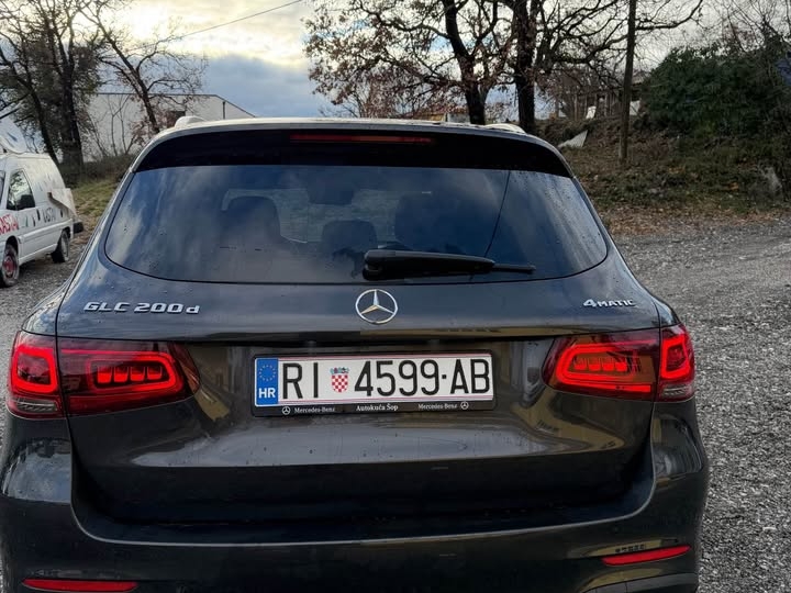 Mercedes GLC