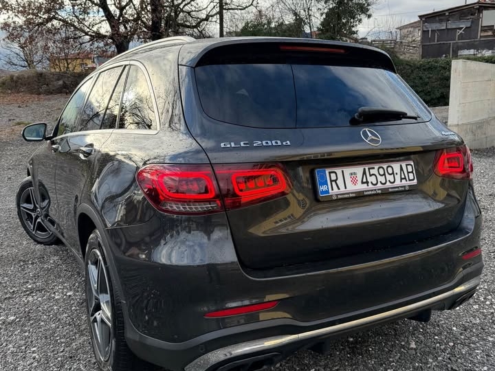 Mercedes GLC