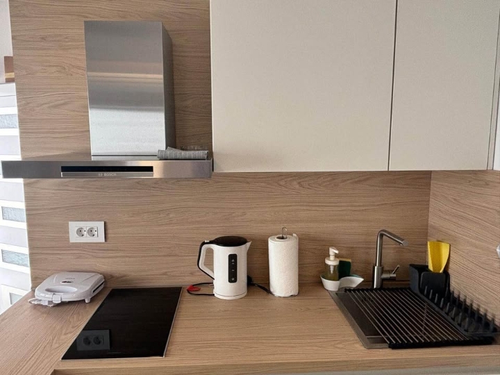 Kostrena, moderan studio za dugoročni najam